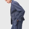 Blazer de fato estruturado com strass