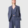 Blazer de fato estruturado com strass