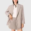 Blazer de fato às riscas com strass