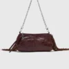 Bolsa Miss M Pouch em couro envernizado