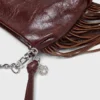 Bolsa Miss M Pouch em couro envernizado