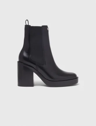 Bota Chelsea de couro com salto