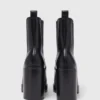 Bota Chelsea de couro com salto
