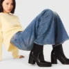 Bota Chelsea de couro com salto