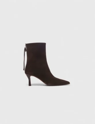 Botas de cano curto em camurça castanha chocolate com fecho