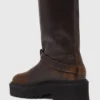 Botas de motoqueiro em pele