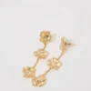 Brincos com flores