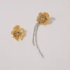 Brincos com flores