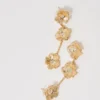Brincos com flores
