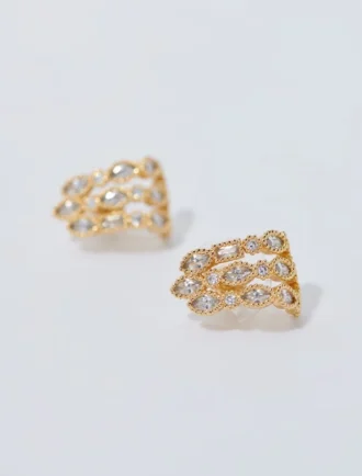 Brincos com strass