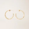 Brincos de argola grandes com detalhes em strass