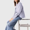 Camisa com laço às riscas