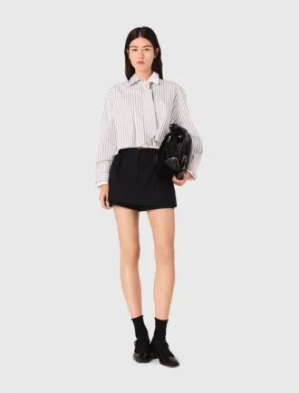 Camisa com strass e gravata removível