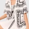 Camisa de manga curta bordada