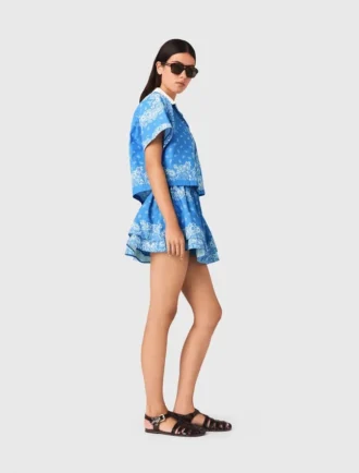 Camisa estampada com gola contrastante