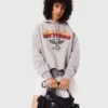 Camisola curta com logótipo bordado