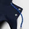 Capuz impermeável com cordão