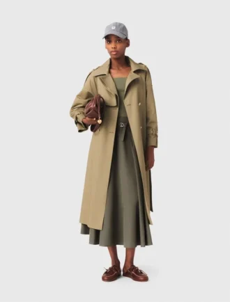 Casaco trench com tachas