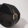 Chapéu de algodão com fivela dourada