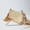 Clutch Miss M em pele metálica