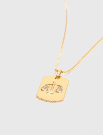 Colar com placa do signo do zodíaco