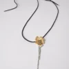 Colar de flores