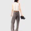 Colete de tweed com acabamento em pérolas