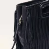 M Bag em pele acolchoada