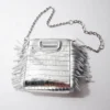 Mini M Bag em pele com relevo e corrente