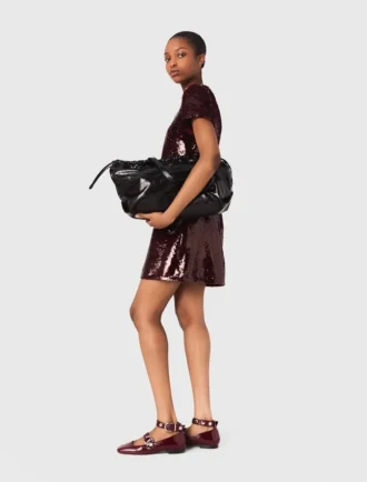 Mini-vestido bordado com lantejoulas