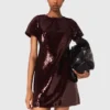 Mini-vestido bordado com lantejoulas