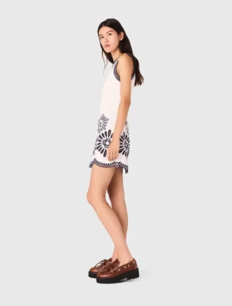 Mini-vestido com detalhes em croché