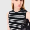 Mini-vestido de croché às riscas