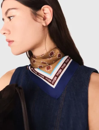 Bandana com estampado floral