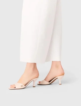 Mules de couro