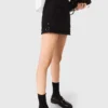 Saia-calça bordada