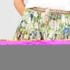 Saia com folhos estampada