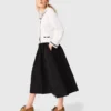 saia maxi com cintura contrastante