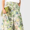 Saia maxi estampada com calções
