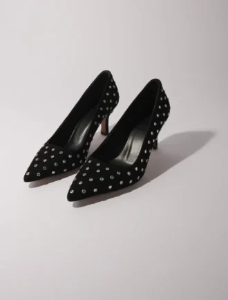 Sapatos de salto alto com strass e biqueira pontiaguda