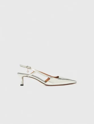 Sapatos de salto alto com tiras em pele prateada