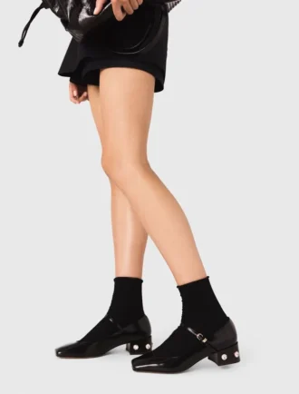 Sapatos Mary Jane com salto e strass