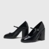 Sapatos Mary Jane em pele