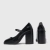 Sapatos Mary Jane em pele