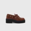 Sapatos náuticos com sola grossa
