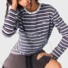 T-shirt às riscas
