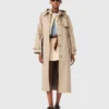 Trench coat com capuz removível