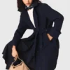 Trench coat com capuz removível com strass