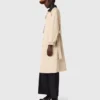 Trench coat com mangas e gola em contraste