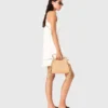 Vestido bordado em mistura de linho